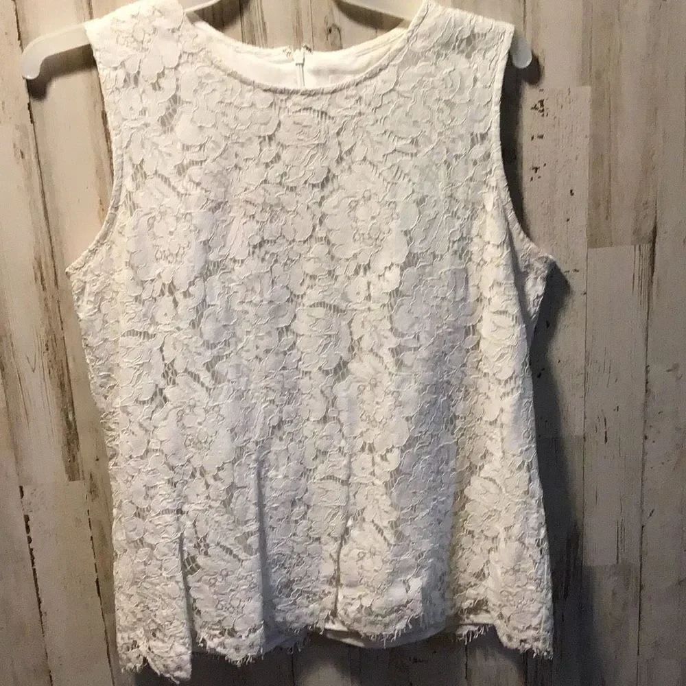 Blouse Lexi floral design by Calvin Klein size small